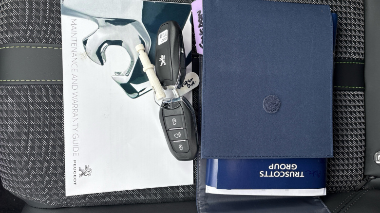 Peugeot 208 1.2 PureTech 100 GT Line 5dr Petrol Hatchback